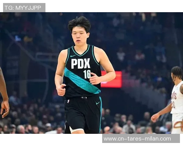 杨瀚森改写自己NBA生计纪录，赛后采访达观回应此前8场被弃用，称每天都学英语；曾称社媒负评他看得开，但身边人会伤心